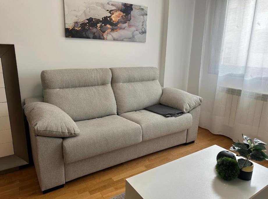 Studio 14 + Garaje Incluido. Nuevo, Elegante, Acogedor. ハーロー エクステリア 写真